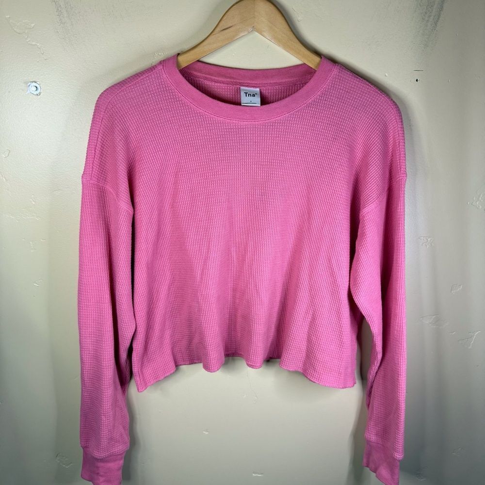 Aritzia TNA Waffle Knit Long Sleeve Barbie Pink Size‎ Small Activewear Outdoor